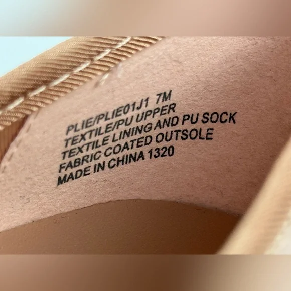 Madden Girl Beige Ballet Patent Leather Slip-On Flats, Women's size 7M, Bow Tie - Picture 7 of 9